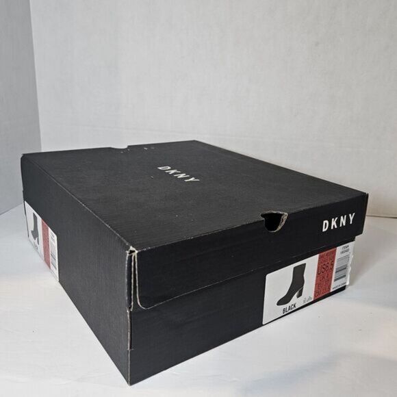 DKNY Ladies' Stretch Cavale Heeled Boot / Color Black/‎ Size 6.5 / New - Picture 13 of 15